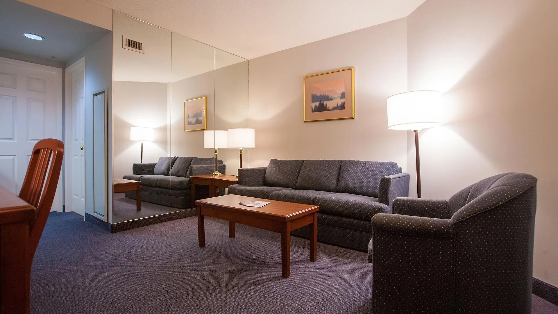 Rosedale On Robson Suite Hotel Vancouver Kanada
