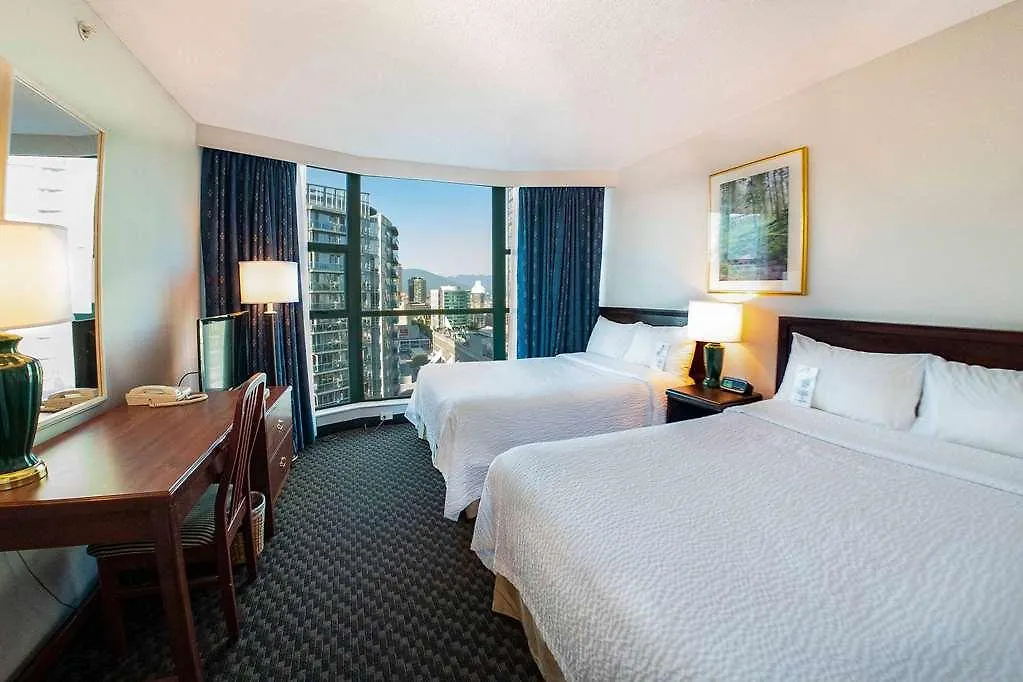 Rosedale On Robson Suite Hotel Vancouver 3*,