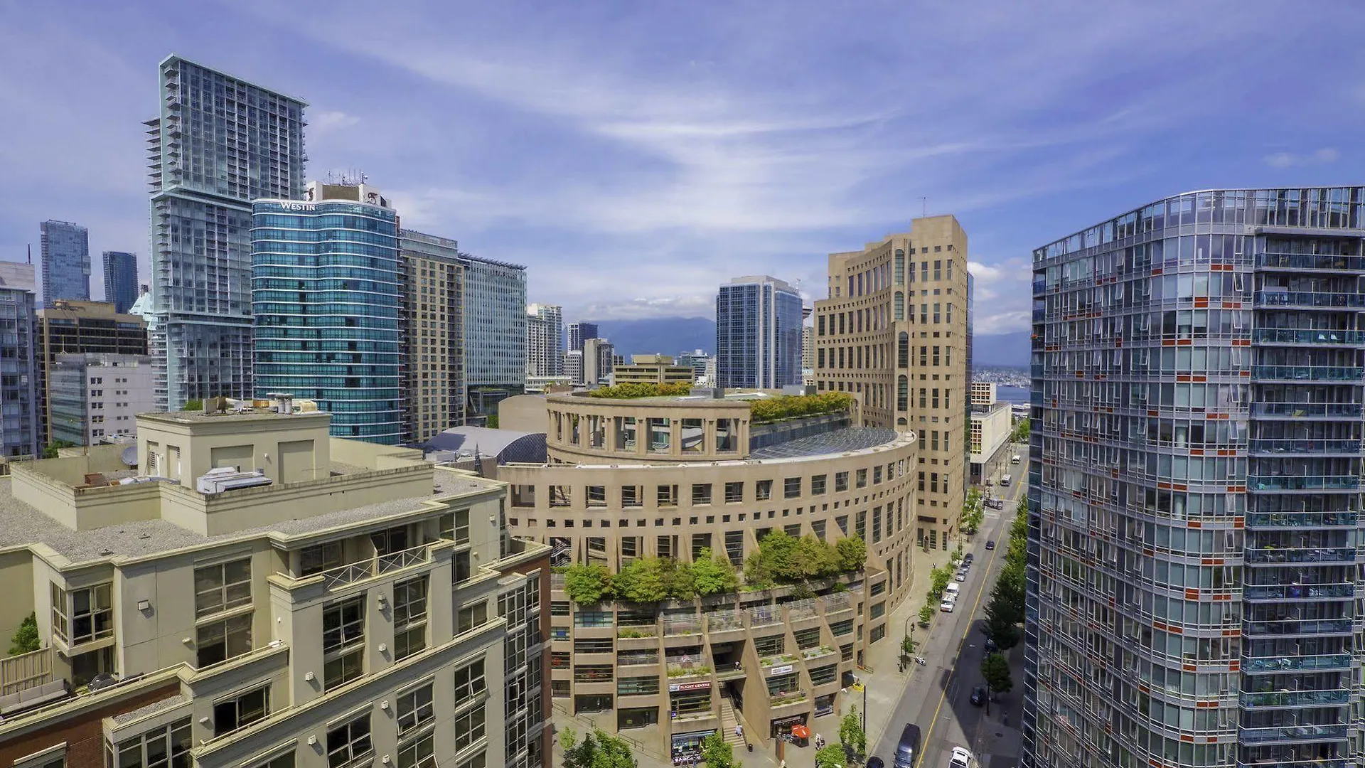 Rosedale On Robson Suite Hotel Vancouver